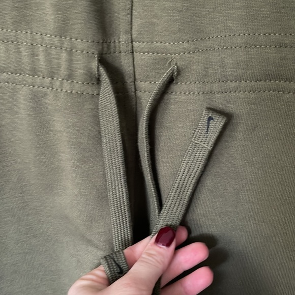 Nike sweatshirt - Picture 2 of 3